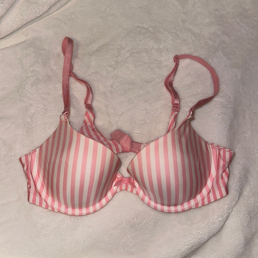 Victoria’s Secret Demi lightly lined pink bra 34B
